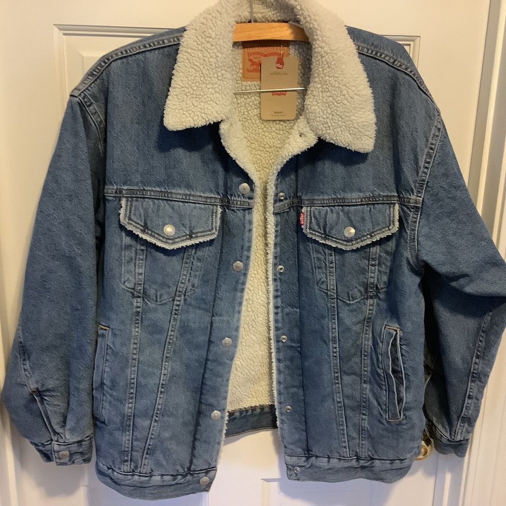 LEVIS SILVER TAB SHERPA LINED DENIM BAGGY TRUCKER JACKET